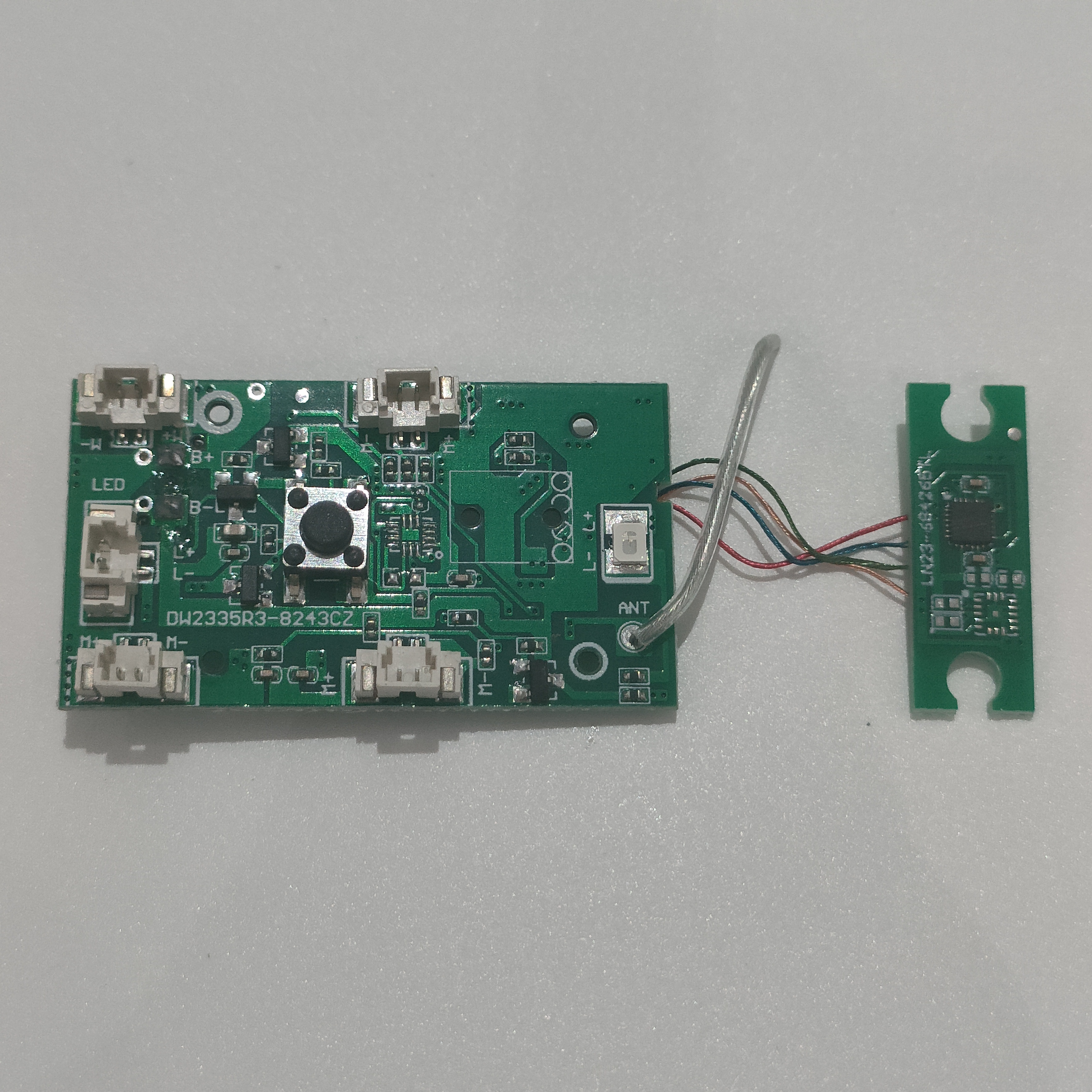 Receiver Board DW2335R3-8243CZ - đánh giá và giá Drone Rc E99 Pro