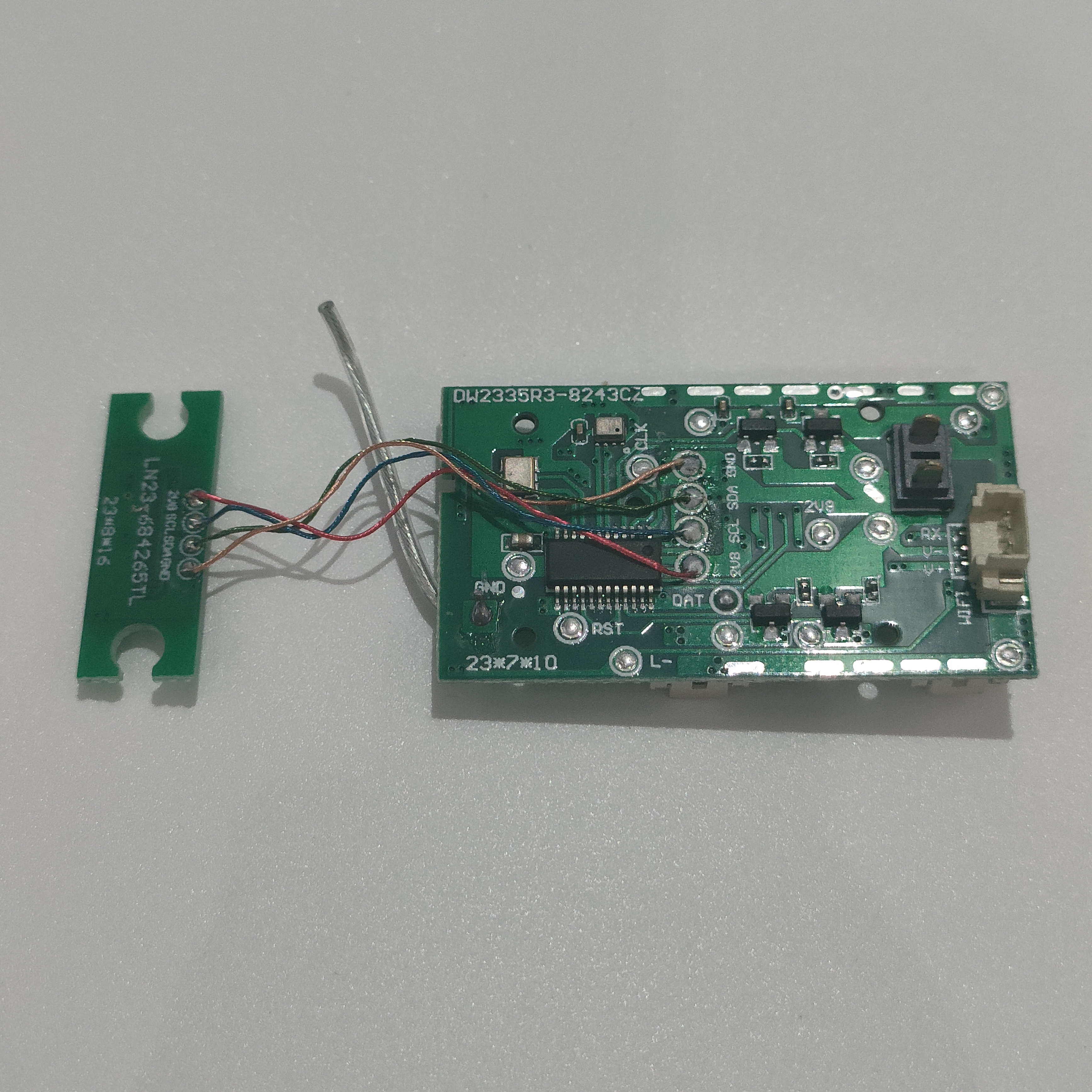 Receiver Board DW2335R3-8243CZ - đánh giá và giá Drone Rc E99 Pro